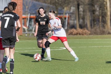 Bild 134 - wBJ SV Wahlstedt - SV Henstedt Ulzburg : Ergebnis: 0:1
